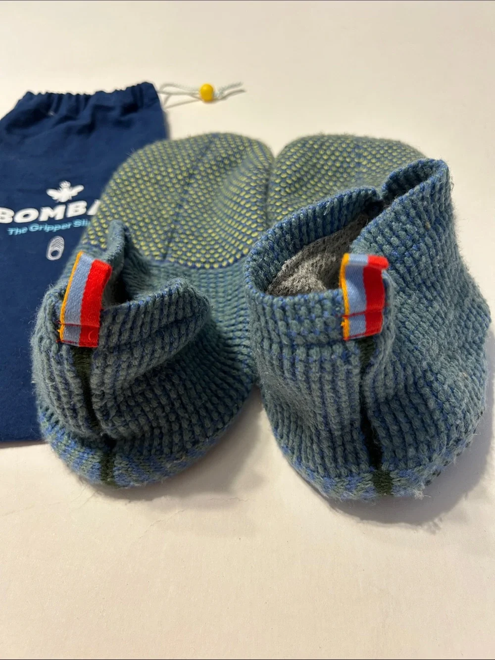 Bombas Blue Yellow Knit Gripper Slippers Unisex XL 13 - 15 Travel Lounge Comfy